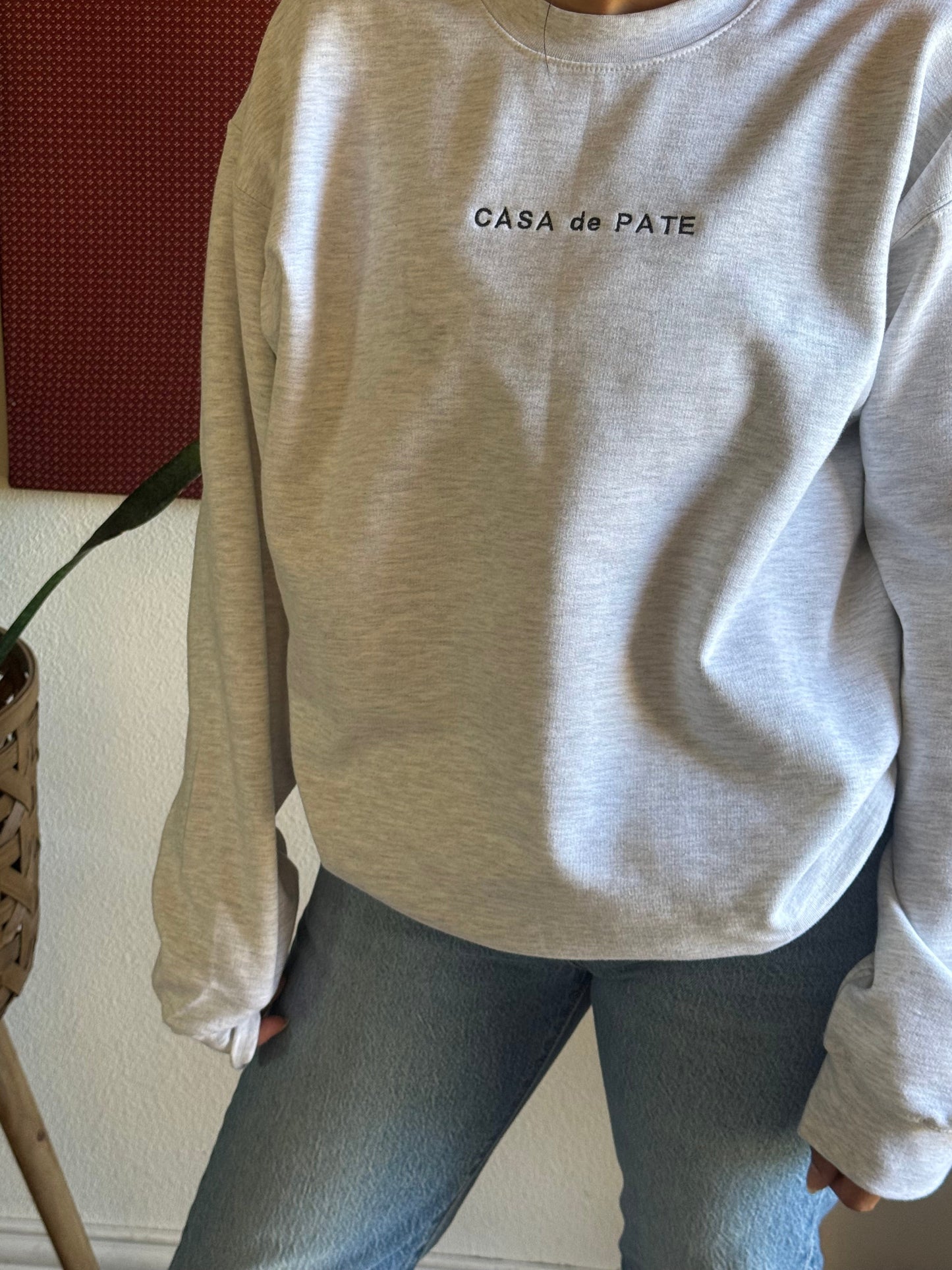 Casa de Pate Adult Sweaters